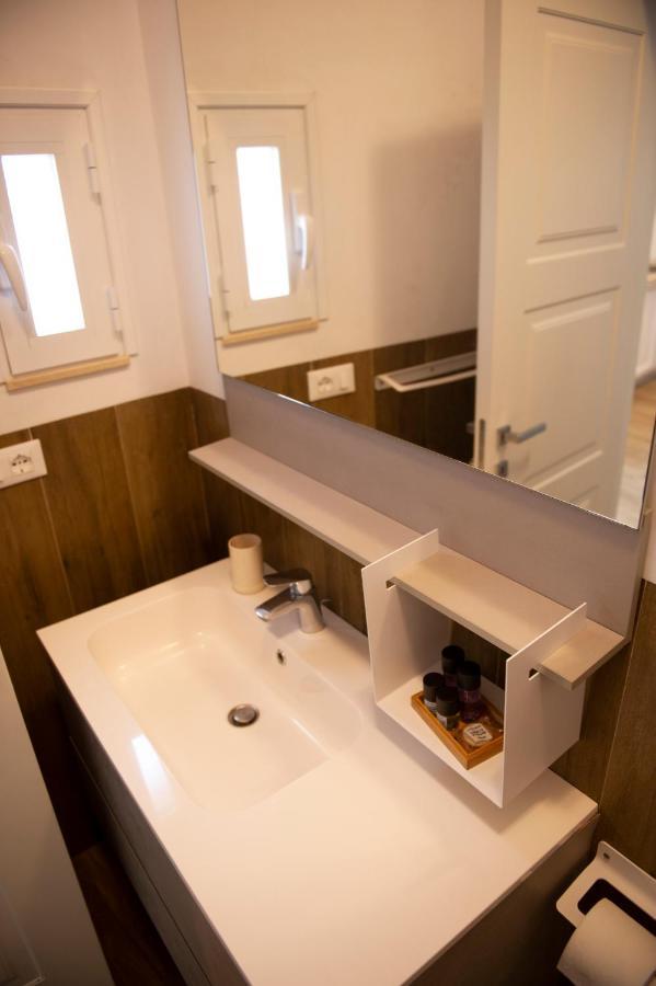 Color Apartment Monopoli Luaran gambar