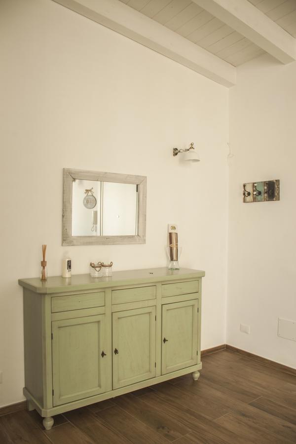Color Apartment Monopoli Luaran gambar
