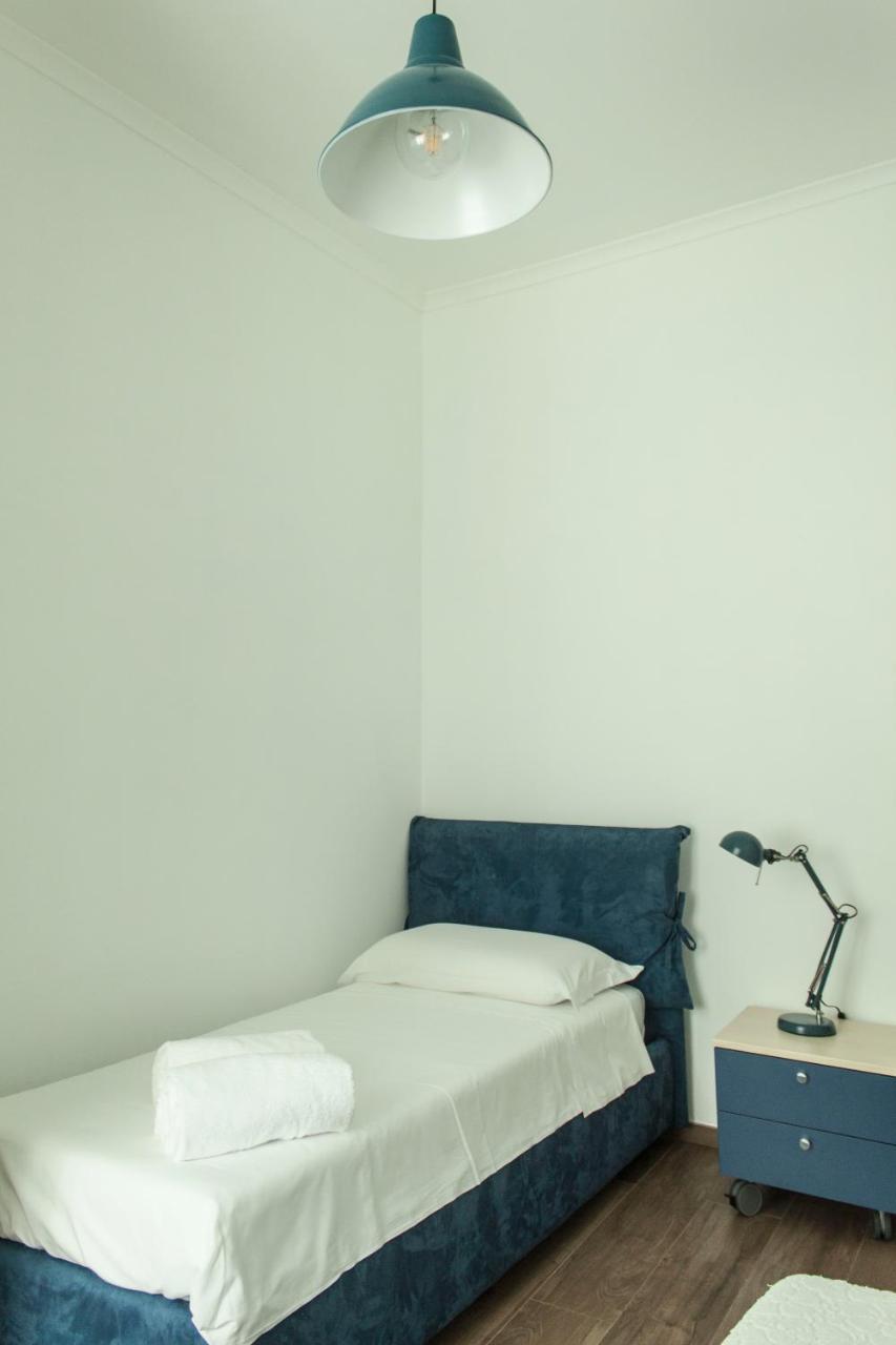 Color Apartment Monopoli Luaran gambar